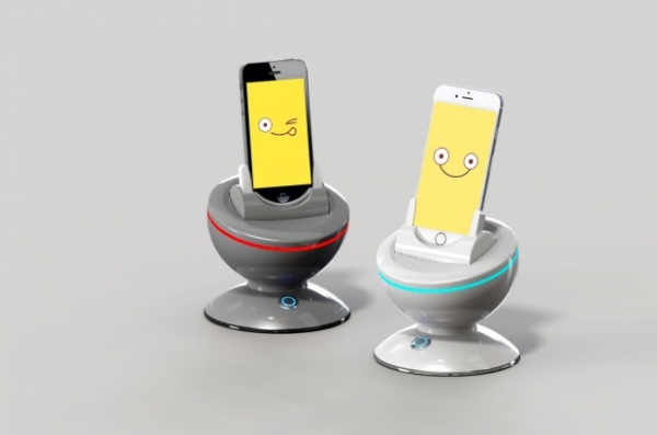 「奇酷」買個手機充電座，回家才發現是個機器人
